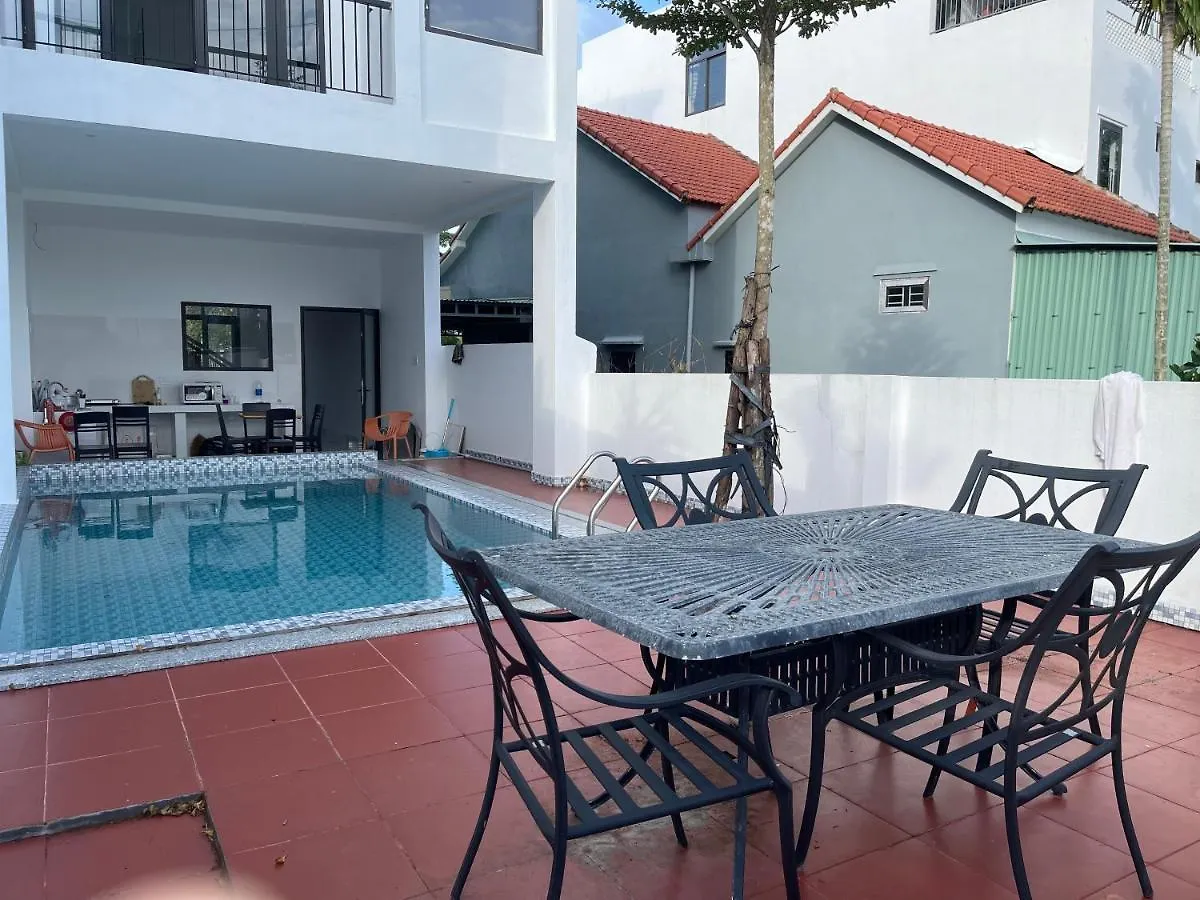 Moon House Villa Hoi An Homestay